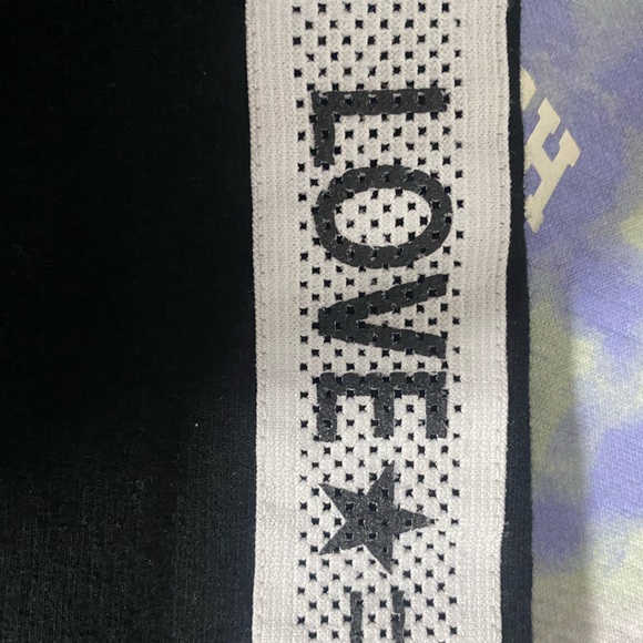 More Than Majic Black Hoodie Sweater Girls Size Small (xs/s) - Picture 2 of 7